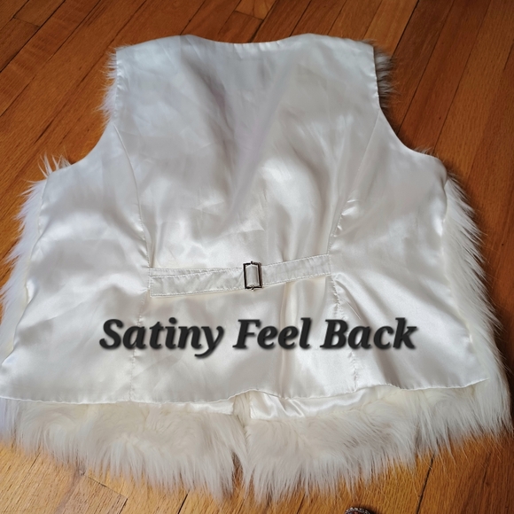 Rachel Zoe White Faux Fur Vest w/ Silky Smooth feel Backside - Picture 11 of 11
